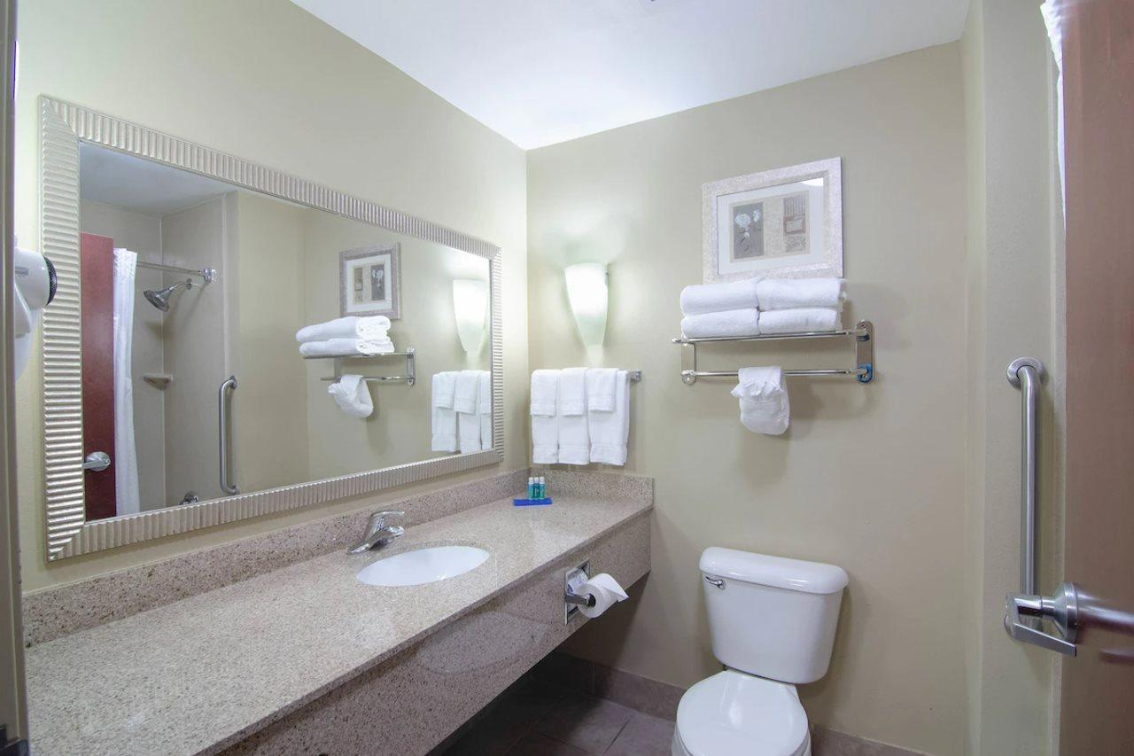 Comfort Suites Mobile-South Alabama University Area Екстериор снимка