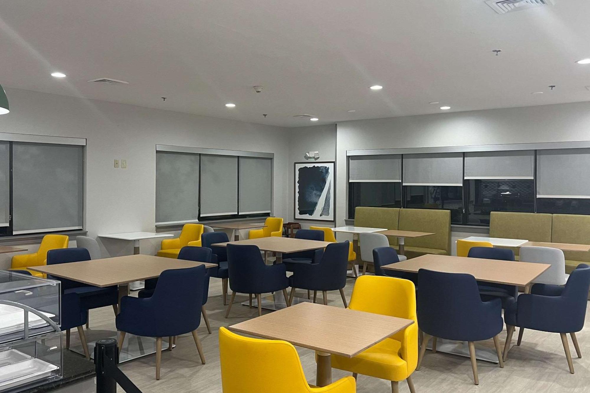 Comfort Suites Mobile-South Alabama University Area Екстериор снимка