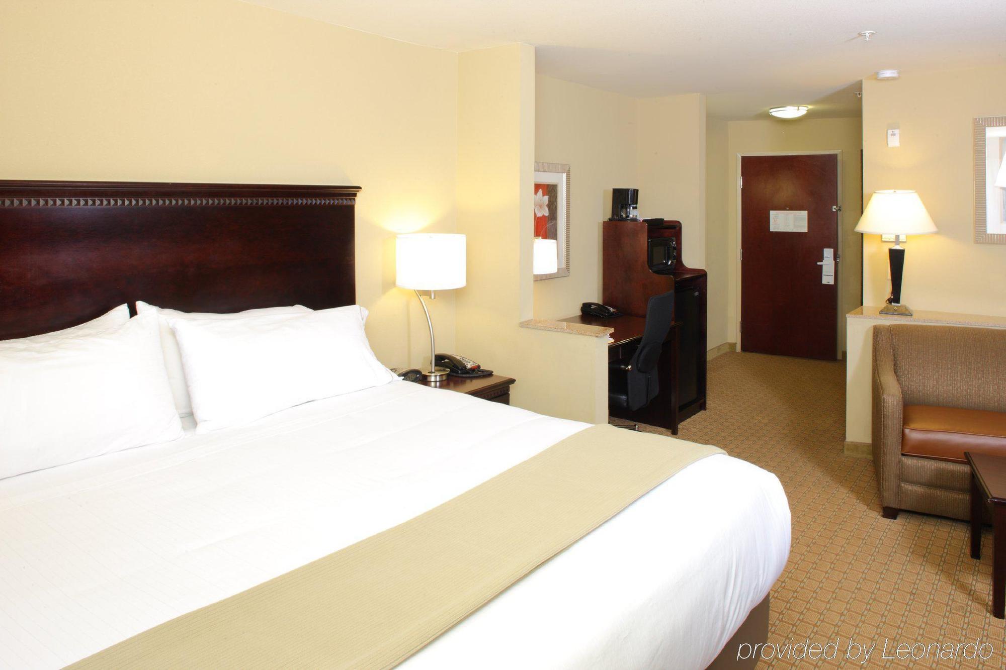 Comfort Suites Mobile-South Alabama University Area Екстериор снимка