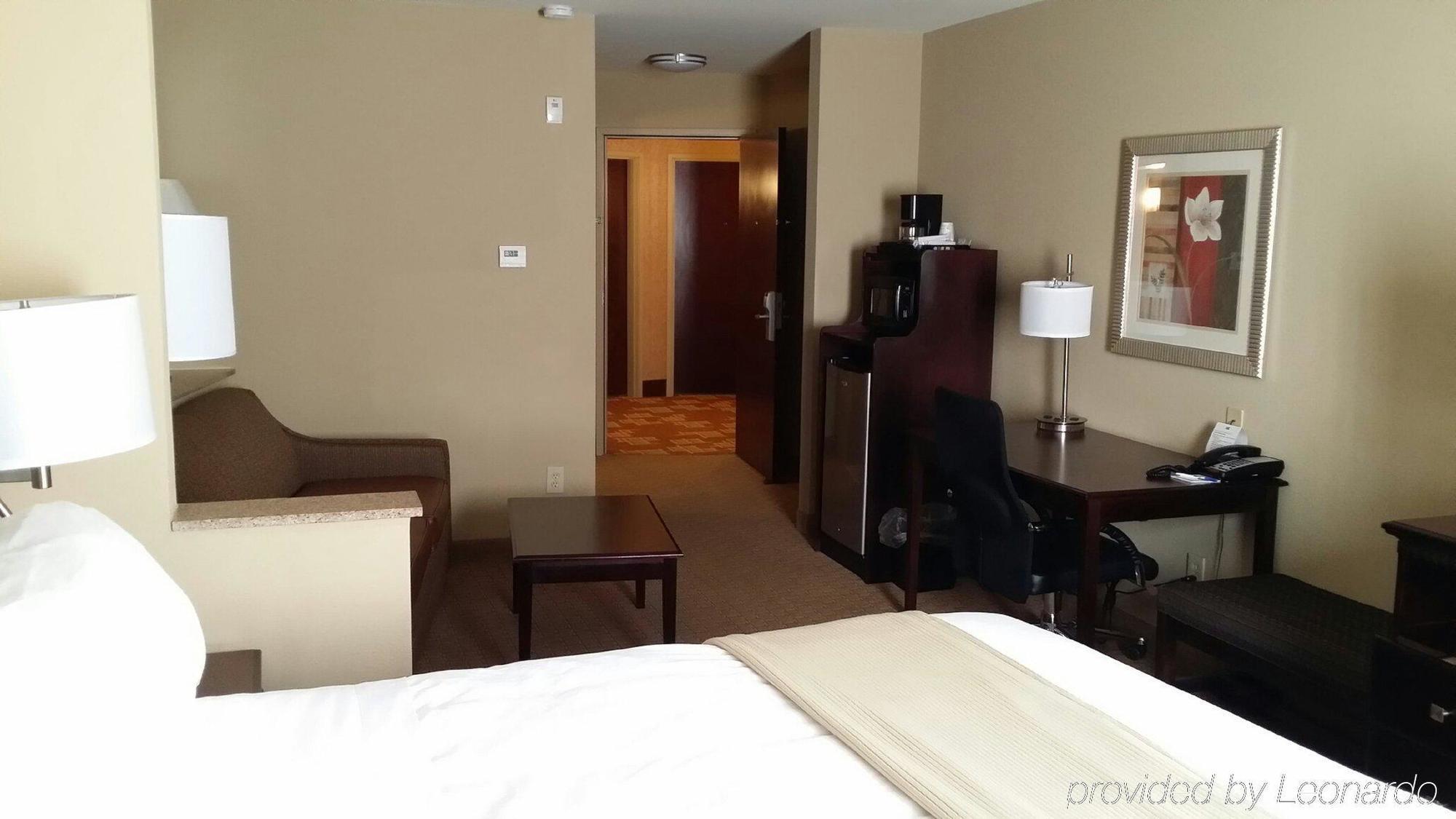Comfort Suites Mobile-South Alabama University Area Екстериор снимка