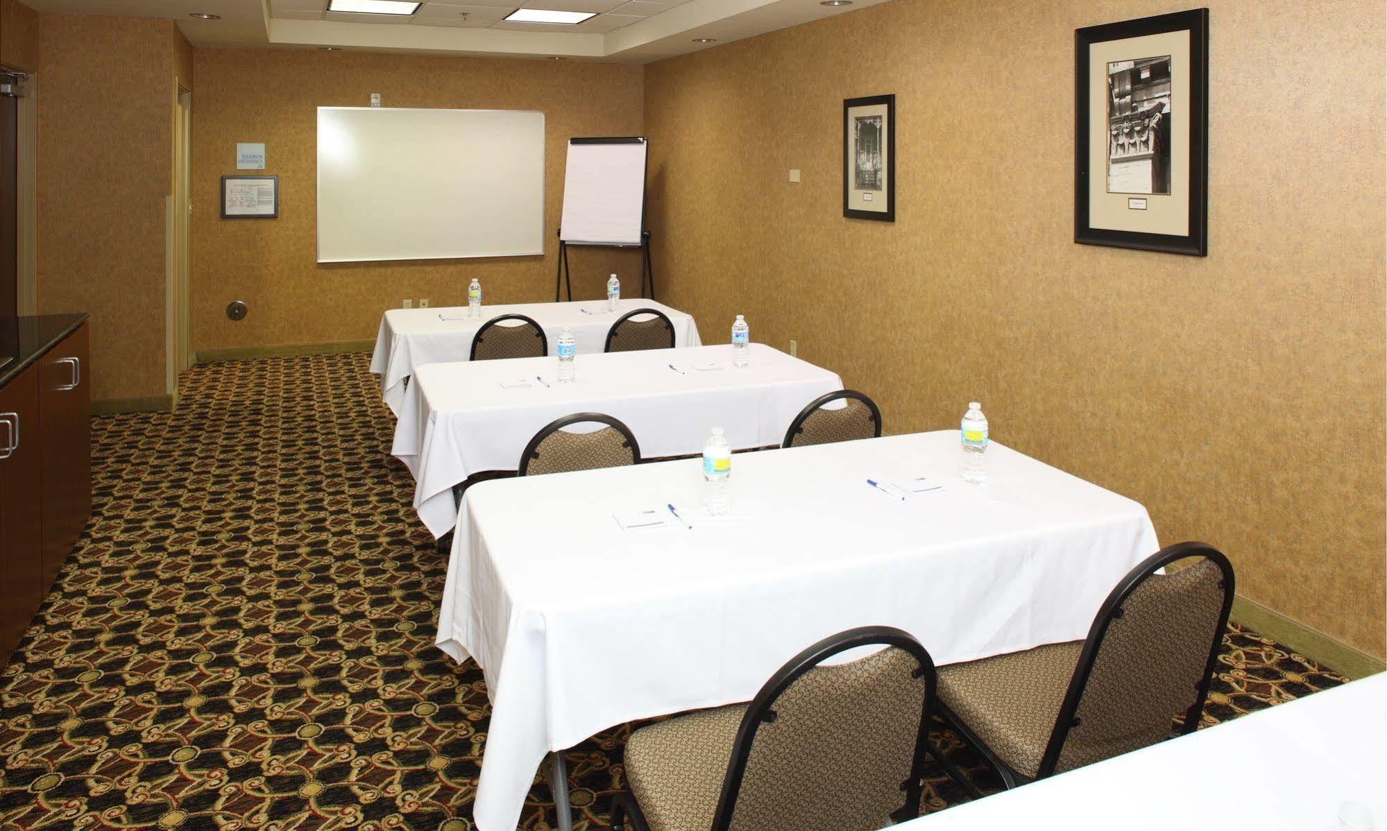 Comfort Suites Mobile-South Alabama University Area Екстериор снимка