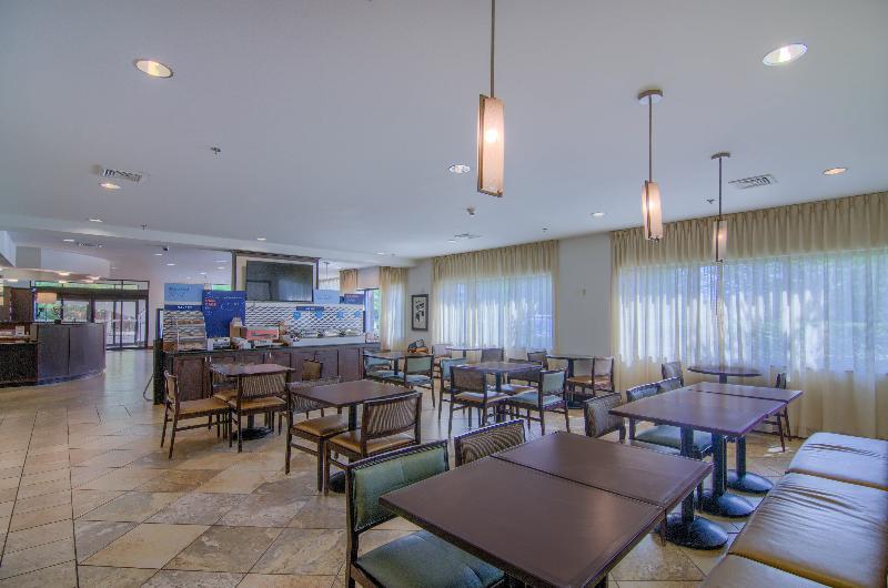 Comfort Suites Mobile-South Alabama University Area Екстериор снимка